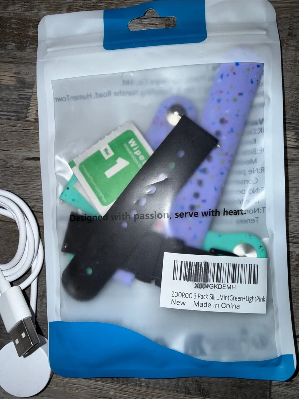 Gabbwatch3e cellular watch with 4 sets of straps